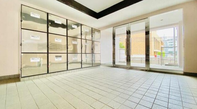 2/3 エントランス