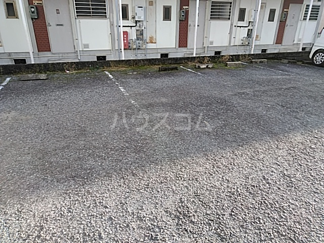 21/23 駐車場
