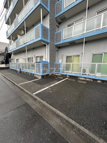 4/12 駐車場