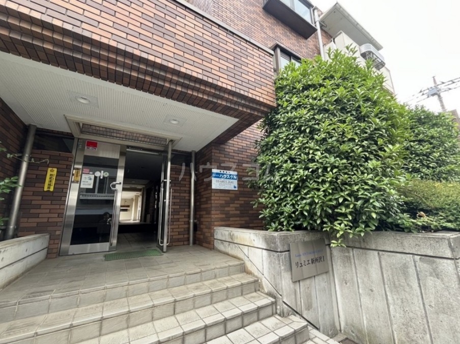 14/23 エントランス