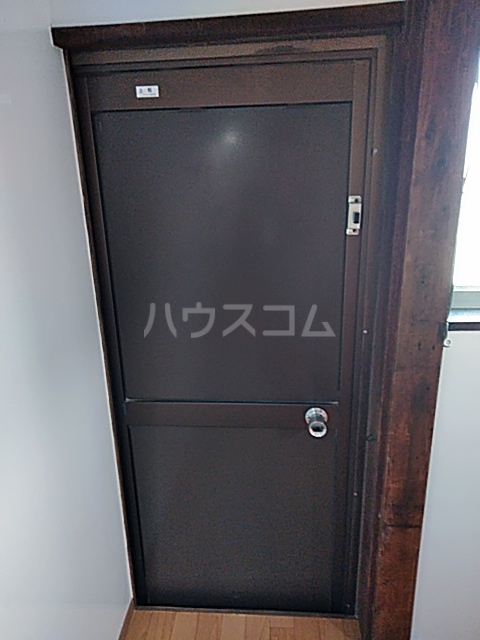 13/30 玄関