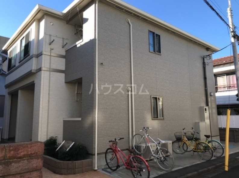 24/27 エントランス
