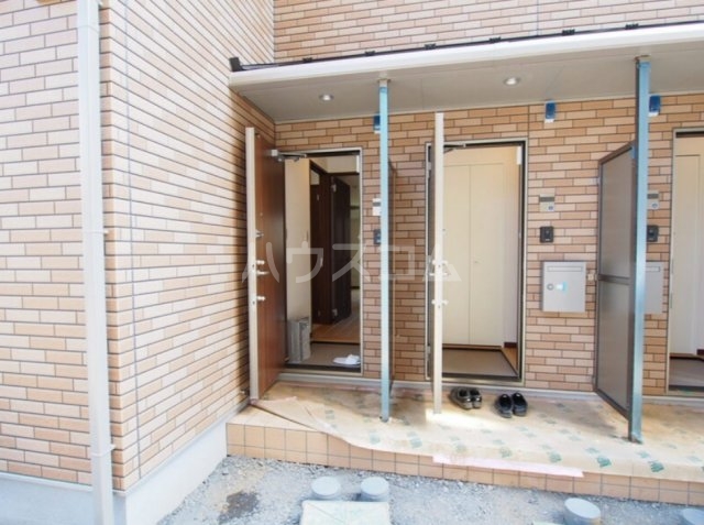 14/20 エントランス