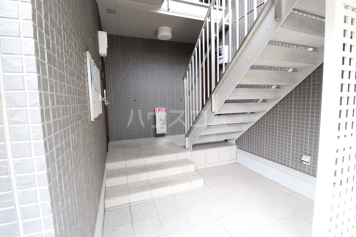 15/26 エントランス