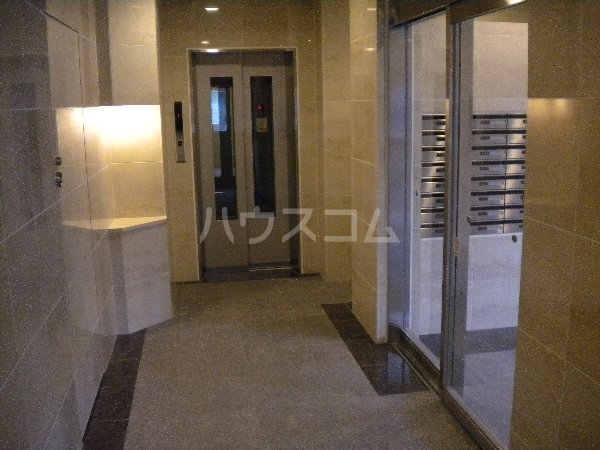 16/26 エントランス