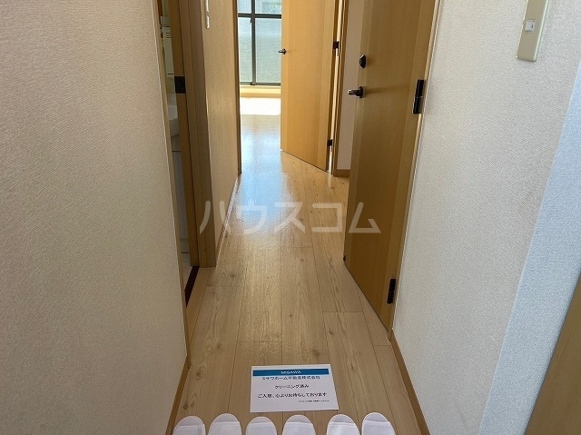 19/25 エントランス