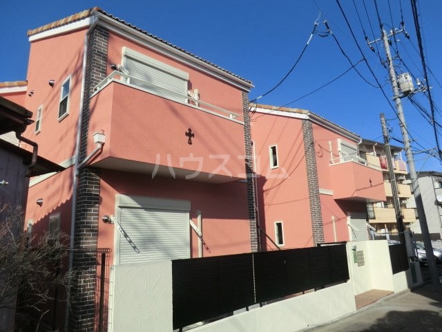 20/30 エントランス