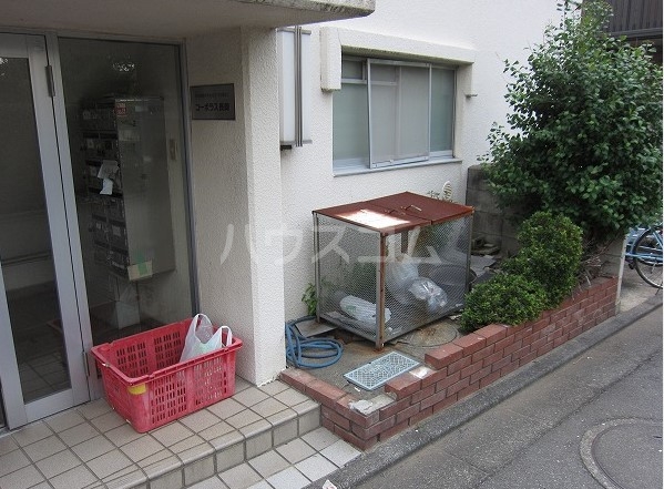 15/25 エントランス