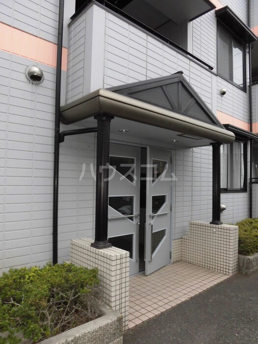 17/20 エントランス