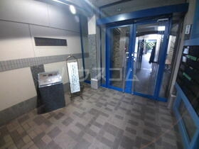 15/17 エントランス