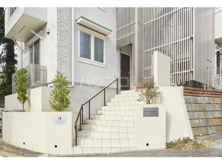 17/24 エントランス