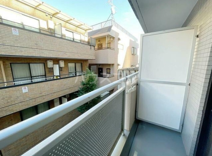 21/30 バルコニー