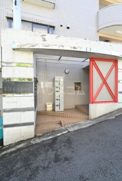 3/4 エントランス