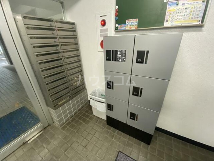 16/26 エントランス