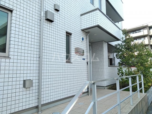 29/30 エントランス