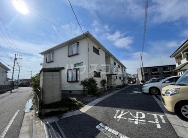 25/26 駐車場