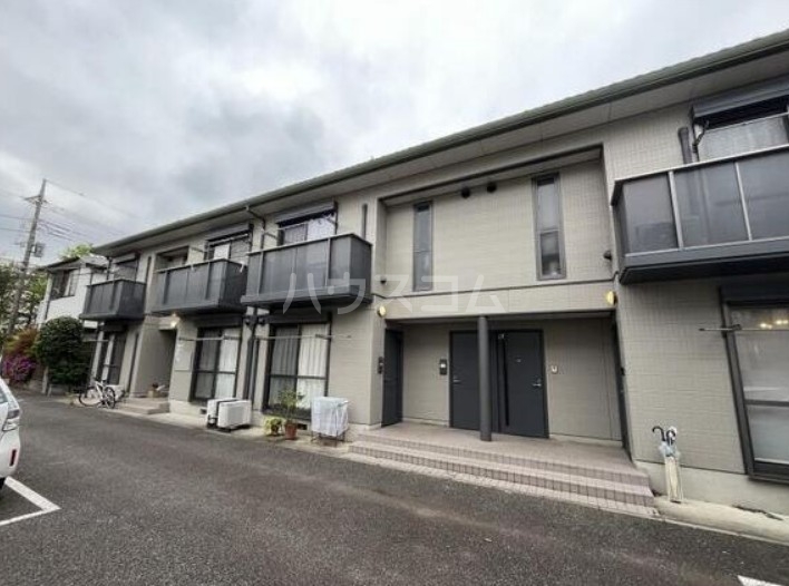 14/14 エントランス