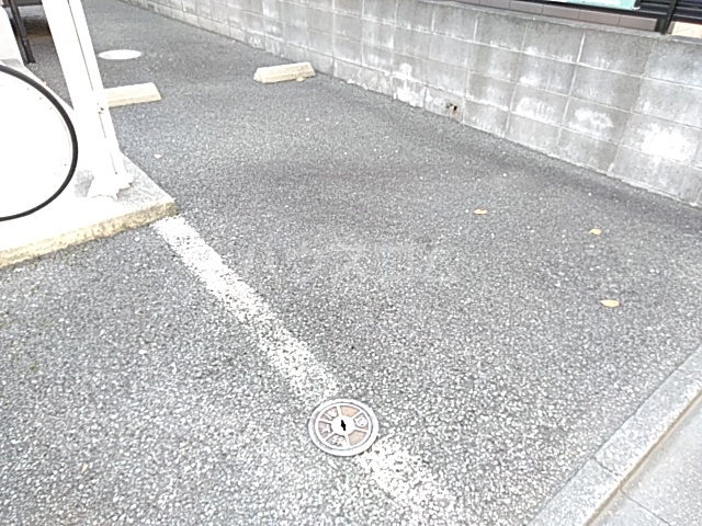 2/6 駐車場