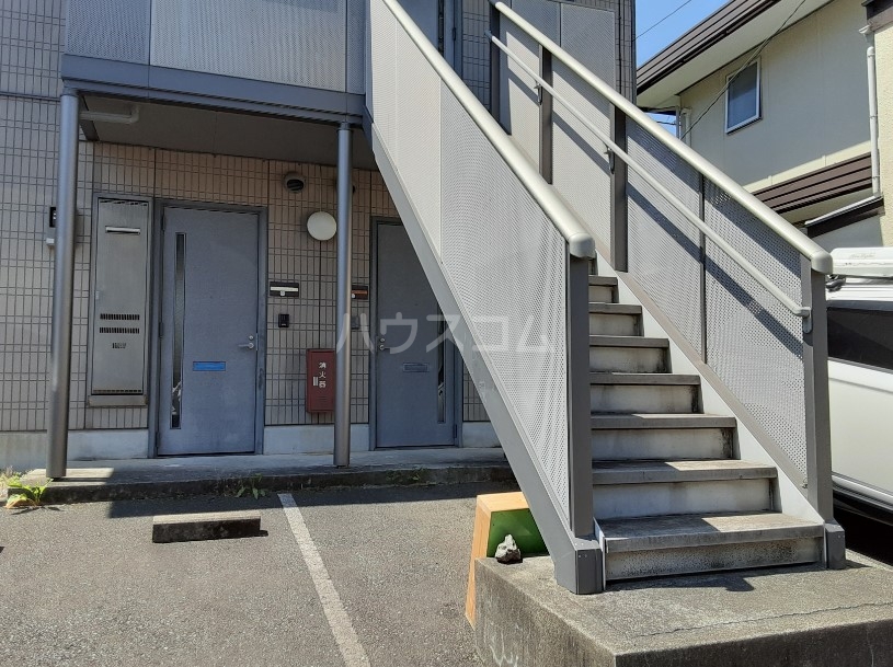 19/29 エントランス