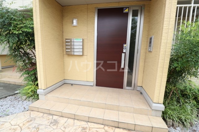 15/26 エントランス