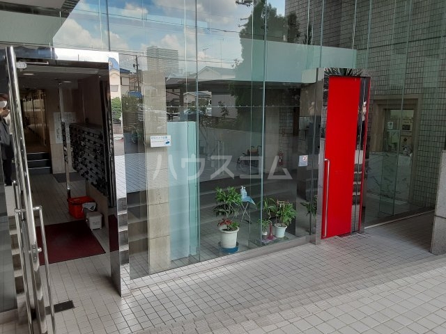 29/30 エントランス