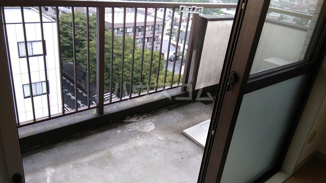 21/30 バルコニー