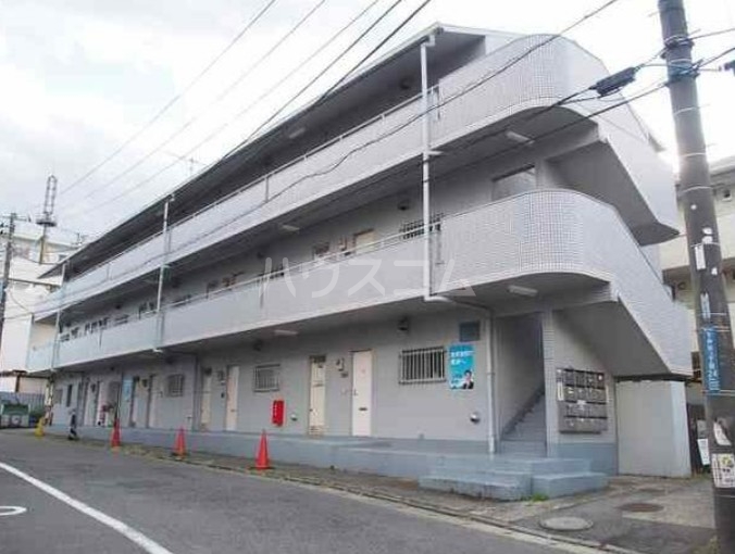 17/21 エントランス