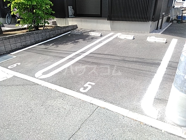 3/4 駐車場