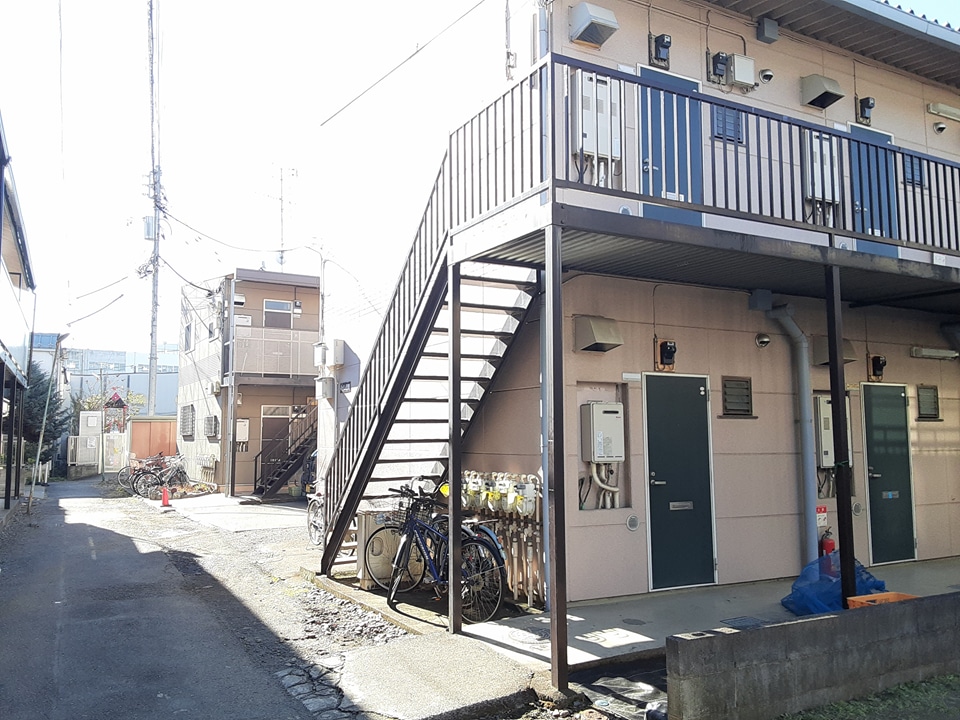 26/30 エントランス