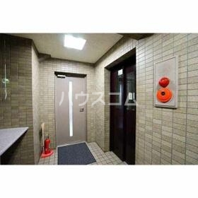 14/23 エントランス