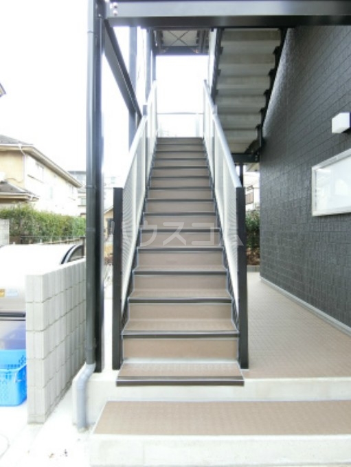 19/28 エントランス