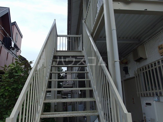 22/30 エントランス