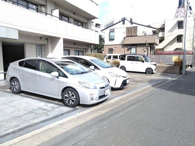 2/11 駐車場