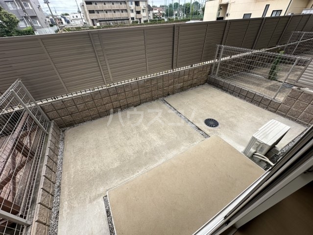 23/30 バルコニー