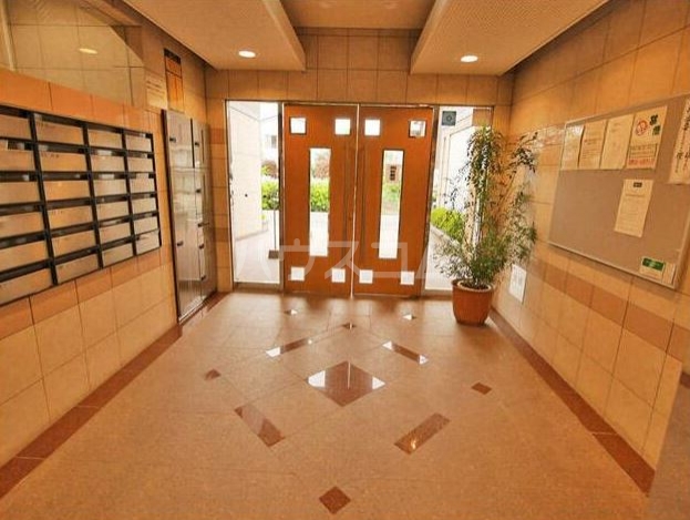 14/24 エントランス