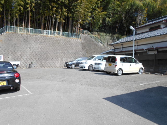 2/7 駐車場