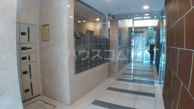 22/30 エントランス