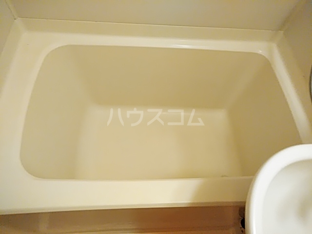 13/30 浴室