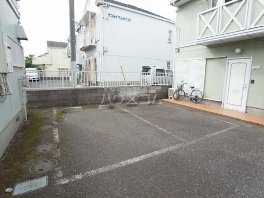 3/3 駐車場