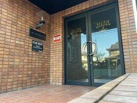 16/26 エントランス