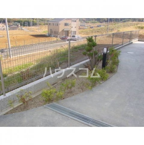 20/30 エントランス