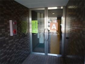 15/22 エントランス