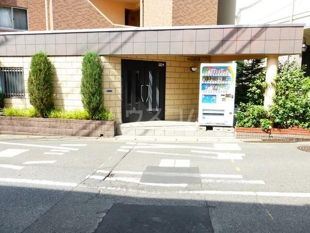 15/22 エントランス