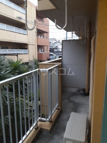 20/30 バルコニー