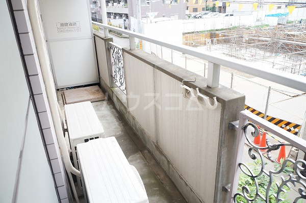 14/27 バルコニー