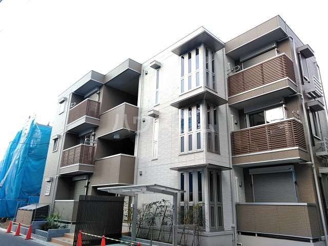 2/4 外観