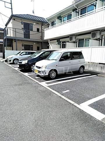 25/30 駐車場