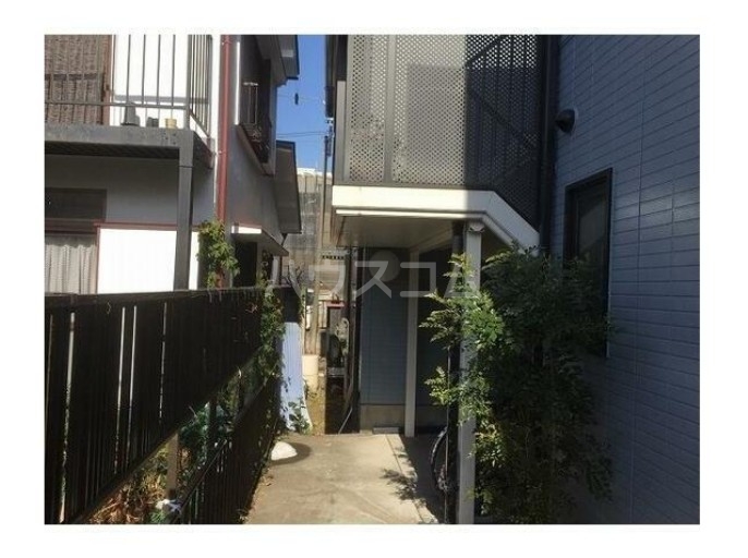 20/30 エントランス