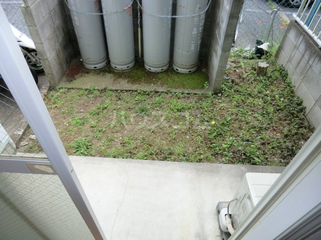 14/27 バルコニー