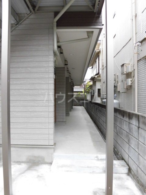 22/30 エントランス